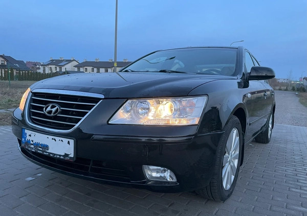 Hyundai Sonata cena 10500 przebieg: 211000, rok produkcji 2008 z Gdańsk małe 154